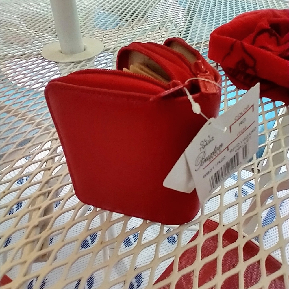 Red Leather Buxton Cash and Card holder
